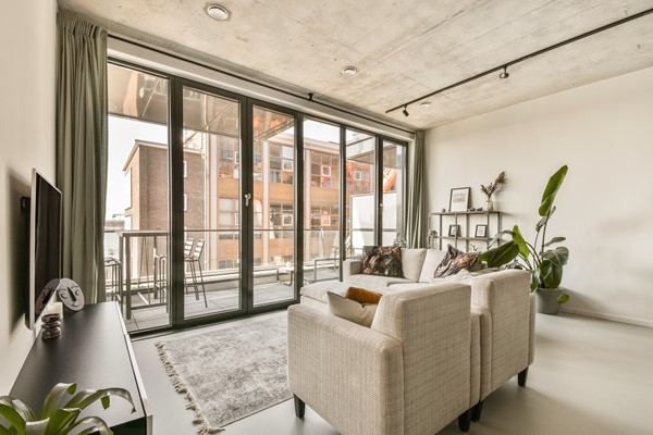 Medium property photo - Hellingstraat 12, 1033 WW Amsterdam